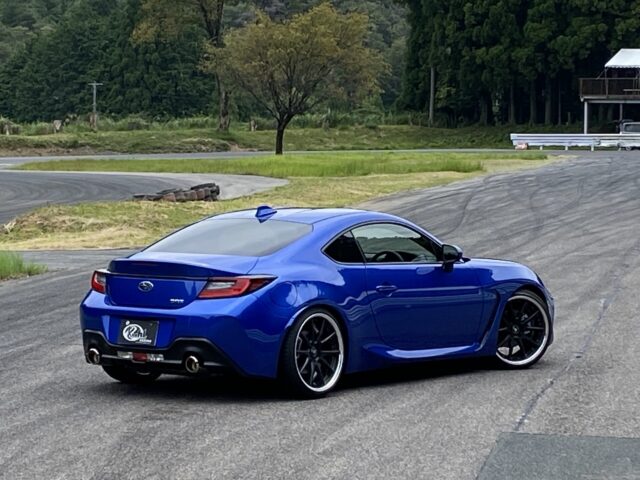 Kuhl 新型gr86 Brz用フルバンパータイプエアロパーツ第一弾イメージcg完成しました 前編 Kuhlracingフルバンパーエアロを装着したお得な86 Brz新車コンプリートカーもオーダー受付中です Kuhl片岡より