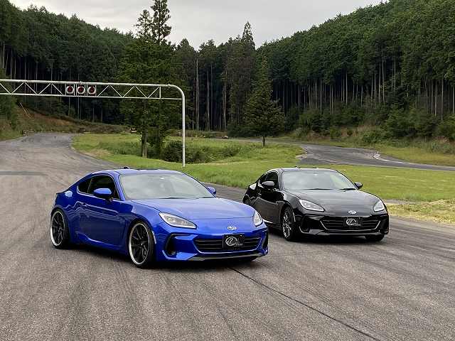 Kuhl 新型brz納車されました Kruise By Kuhlracing新型brzエアロパーツデザインイメージ完成 新型brz 新車コンプリートカーのお得な価格 仕様も決定 販売スタートです Kuhl片岡より